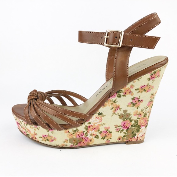 Chinese Laundry Z-Dollface Leather Floral Wedge - Picture 5 of 8